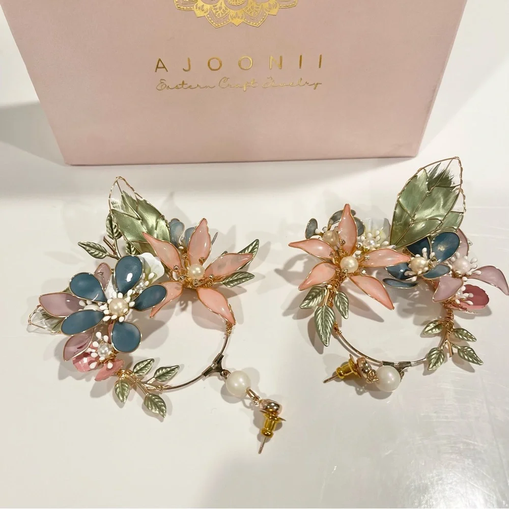 Ajoonie Custom Gold & Resin Floral Glass Rhinestone Beaded Hoop Earrings - Picture 2 of 7